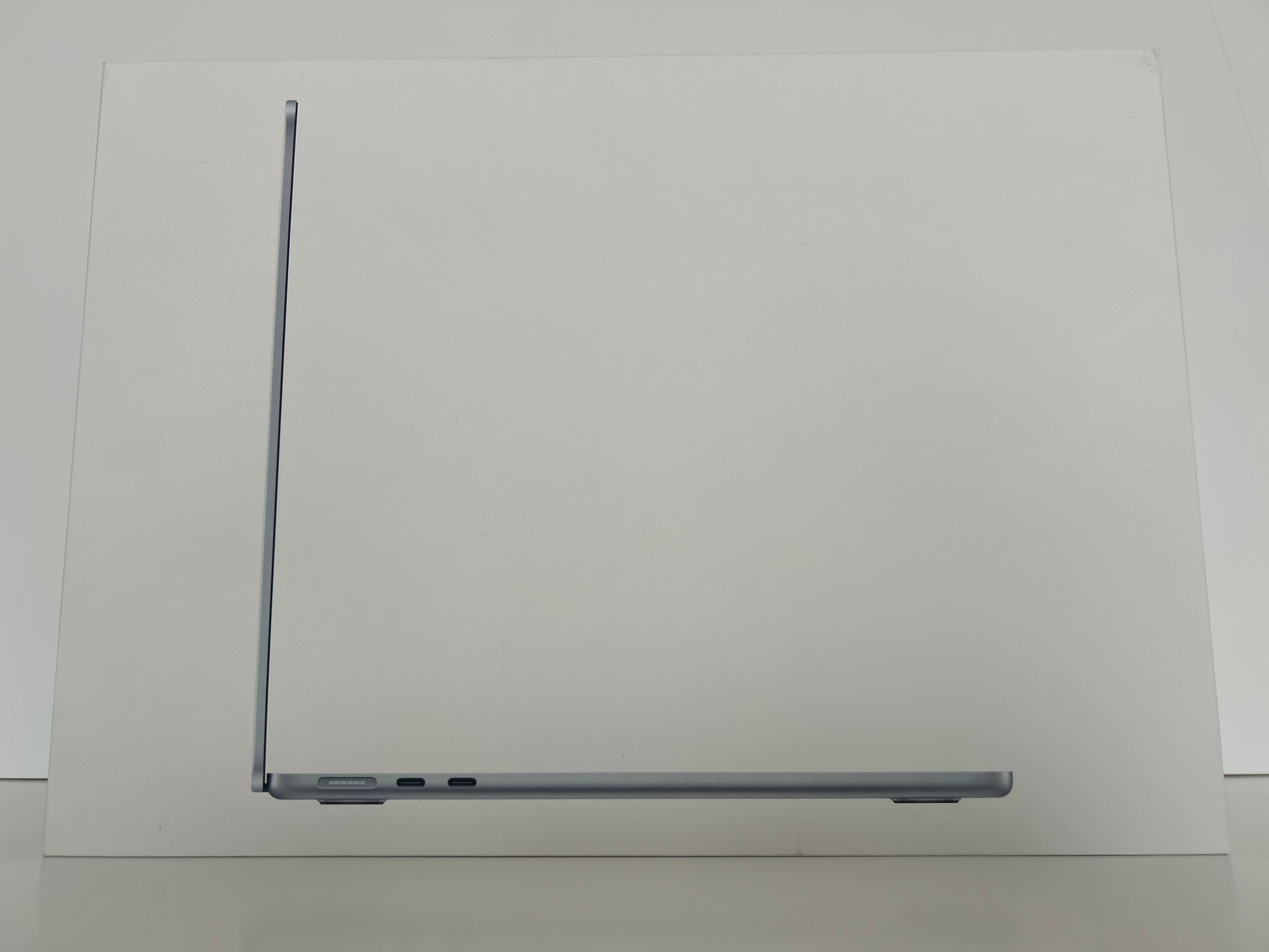 Mac Book Air (2025)